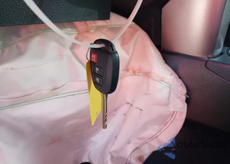 2016 Toyota Rav4 Le из США, поврежденный, VIN JTMZFREV0GJ097056